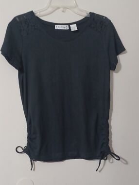 Ivy & Sage Black Short Sleeve Lace-Accent Women's Top. NWOT. Size SP